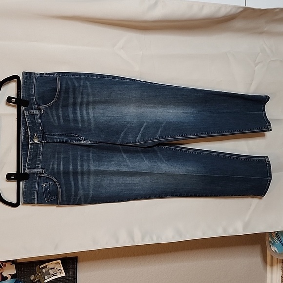 Chico's Platinum Skimmer Dark Wash Jeans - Picture 1 of 4